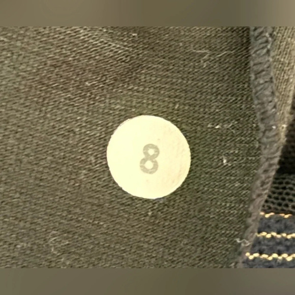 Preowned Lululemon Sirsa tank top built in shelf bra ribbon and mesh details - Picture 6 of 6